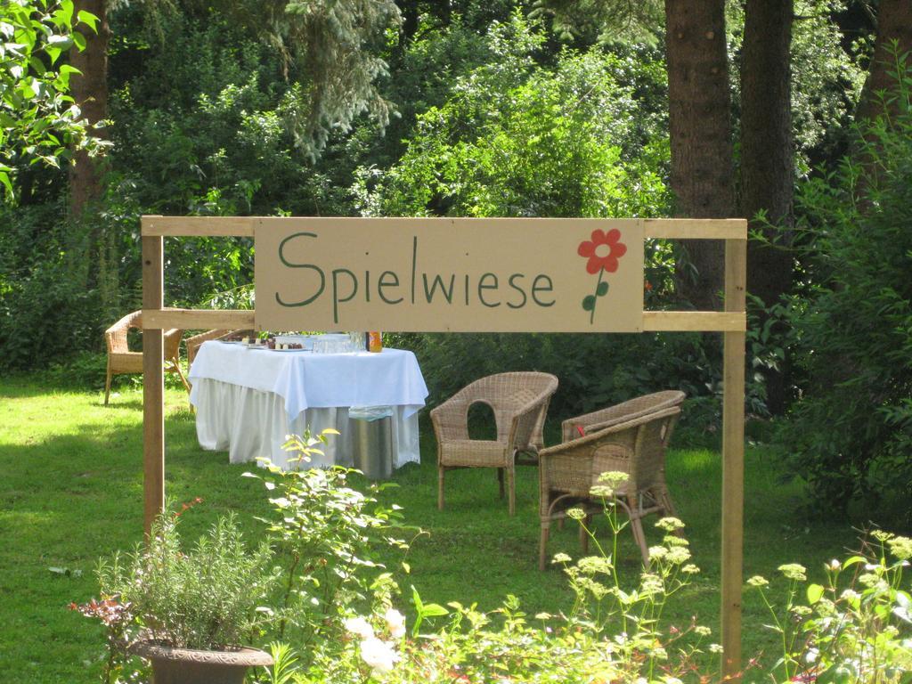 Hotel Schlafschoen Munden  ภายนอก รูปภาพ
