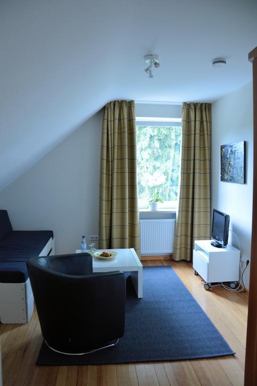 Hotel Schlafschoen Munden  ห้อง รูปภาพ
