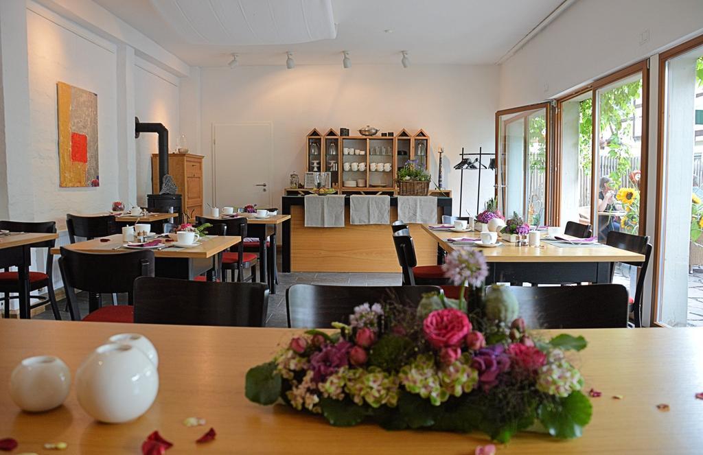 Hotel Schlafschoen Munden  ภายนอก รูปภาพ