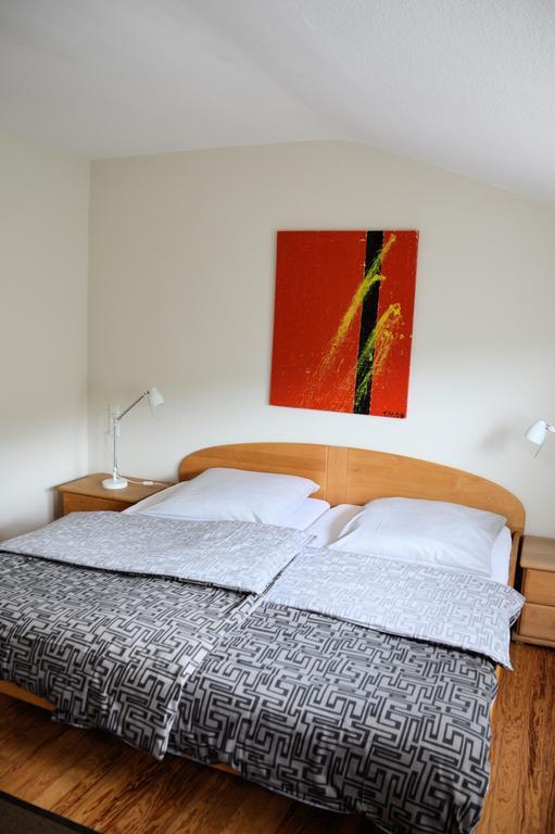 Hotel Schlafschoen Munden  ห้อง รูปภาพ
